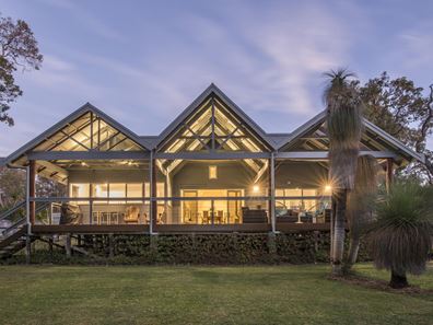 134 Hayes Road, Quindalup WA 6281