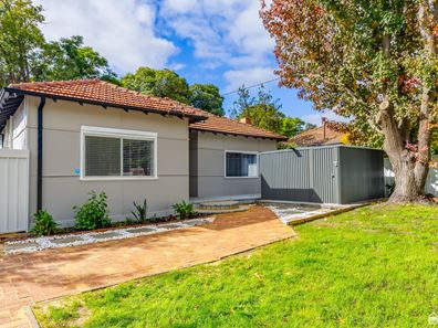 4 Stepney Road, Armadale WA 6112