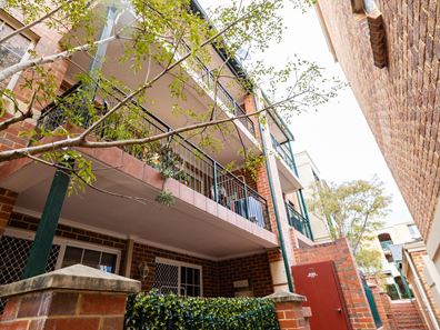45/30 Bishops Row, East Perth WA 6004