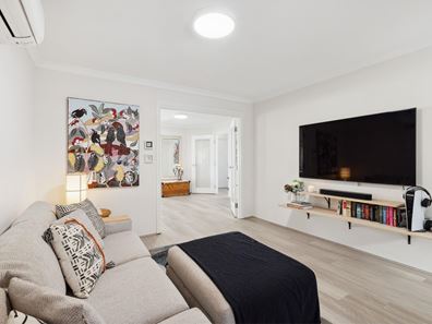 10 Windsor Drive, Gosnells WA 6110