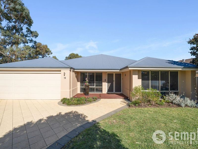 16 Mosman Loop, Success WA 6164
