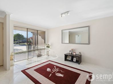 16 Mosman Loop, Success WA 6164