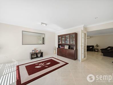 16 Mosman Loop, Success WA 6164