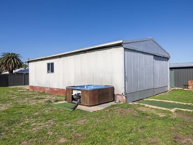 32 Bonham Street, Leeman WA 6514