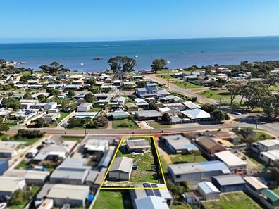 32 Bonham Street, Leeman WA 6514