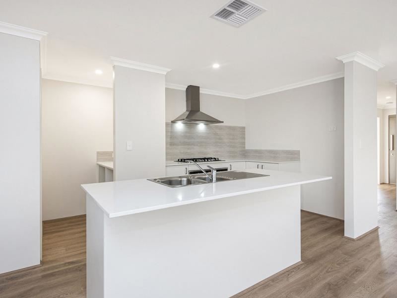 12 Scopello Street, Madora Bay