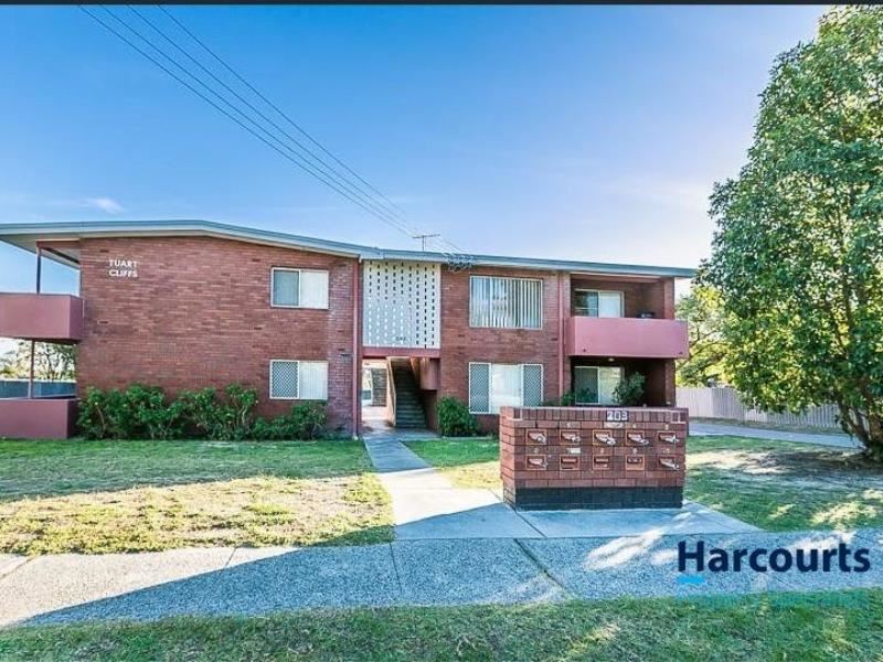 4/203 North Beach Drive, Tuart Hill WA 6060