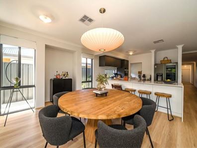 9 Arlanza Road, Caversham WA 6055