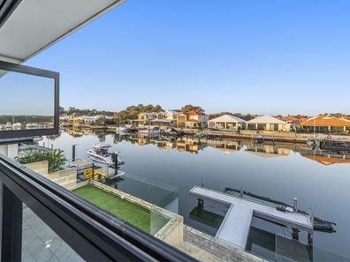 35 Erins Isle, Dudley Park WA 6210
