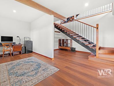 108 Symers Street, Little Grove WA 6330