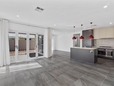 24 Lavinia Crescent, Secret Harbour WA 6173