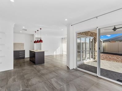 24 Lavinia Crescent, Secret Harbour WA 6173
