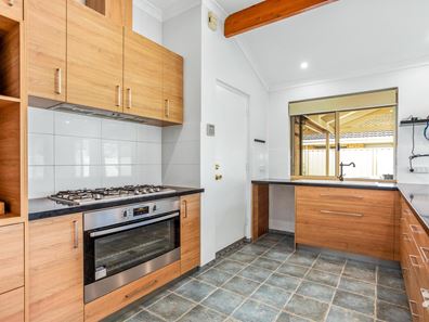 40 Hickson Avenue, Armadale WA 6112