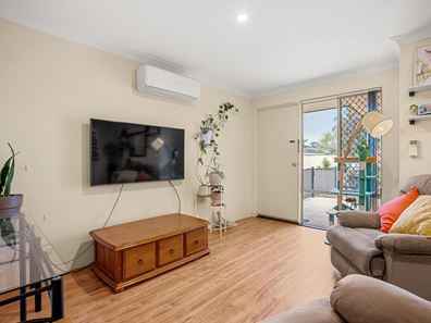 2/17 Casilda Place, Cooloongup WA 6168