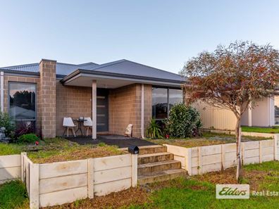97 Radiata Drive, Mckail WA 6330