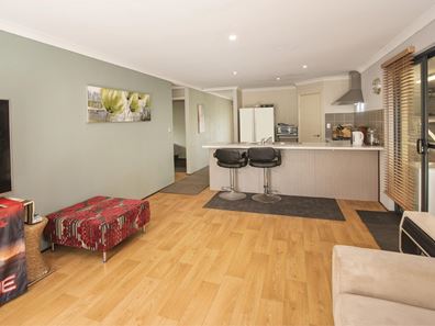 12 Kwenda Loop, Capel WA 6271