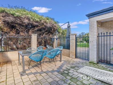 25B Etchingham Road, Balga WA 6061