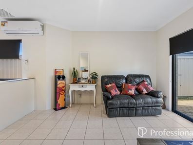 25B Etchingham Road, Balga WA 6061