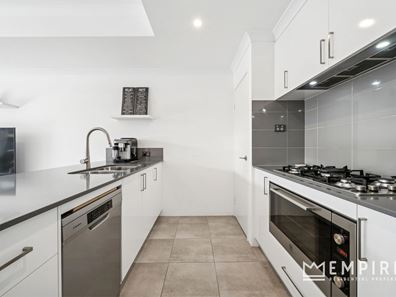4 Jandari Mews, Success WA 6164