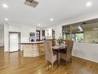 16 Helby Close, Merriwa WA 6030