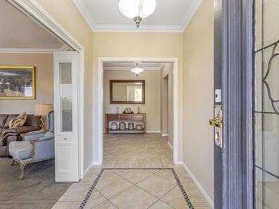 5 Christmass Street, Northam WA 6401
