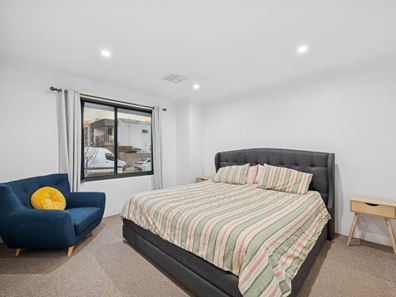 17 Pistacia Road, Forrestfield WA 6058