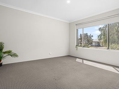 121 Honeywood Avenue, Wandi WA 6167