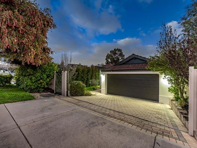 42 Panton Crescent, Karrinyup WA 6018