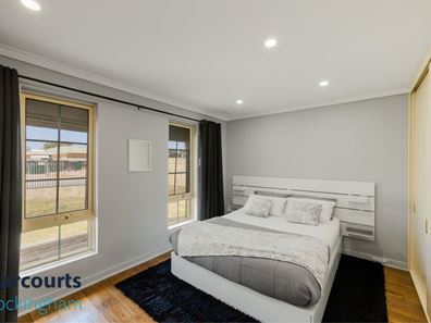 16 Farris Street, Rockingham WA 6168