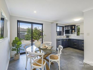 34 Hunter Drive, Lesmurdie WA 6076