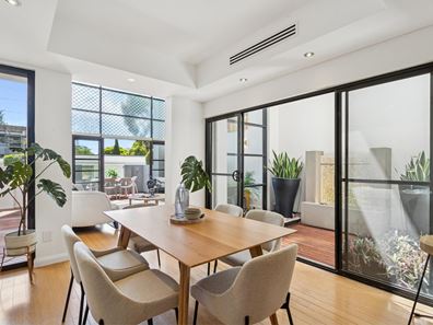 10/30 Onslow Road, Shenton Park WA 6008