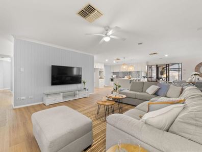 80 Bayside Boulevard, Port Kennedy WA 6172