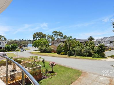 7 Pleasant  Place, Shelley WA 6148