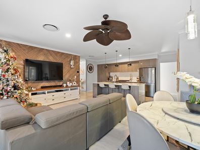 27 Bannerdale Road, Baldivis WA 6171