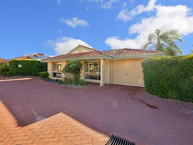 1/15 Summer Place, Thornlie WA 6108