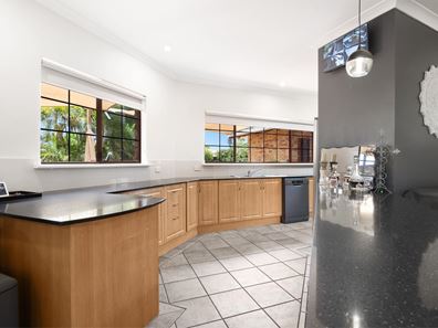 5 Gammon Court, Baynton WA 6714