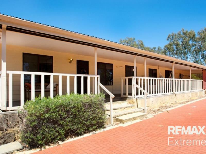 6 Fairway Court, Woodridge WA 6041