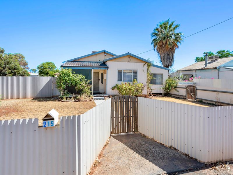 215 Wittenoom Street, Victory Heights WA 6432
