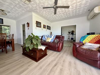 50 Millar Street, Waroona WA 6215