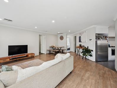 13 Plunkett Turn, Canning Vale WA 6155