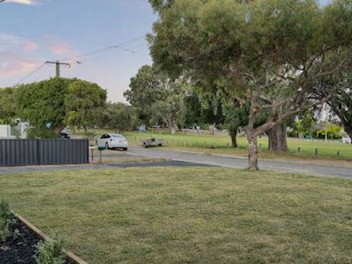 32 Parkinson Place, Hillarys WA 6025