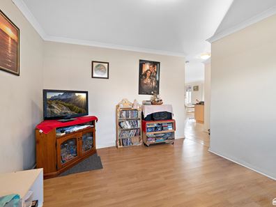 64/135 Challis Road, Seville Grove WA 6112