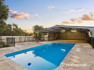 18 Bittern Close, Maida Vale WA 6057