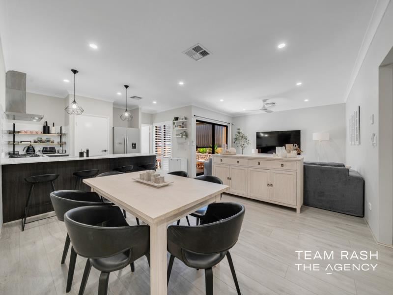 11 Kaluta Street, Banksia Grove WA 6031