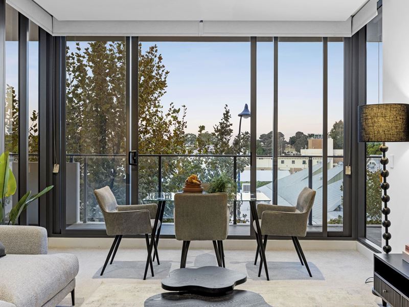 323/8 Graylands Road, Claremont