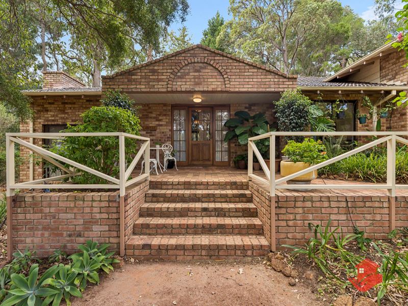 16 Valley View Road, Roleystone WA 6111