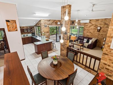 16 Valley View Road, Roleystone WA 6111