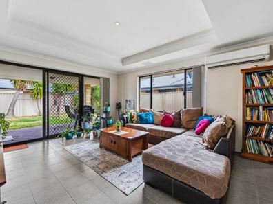 71 Lennox Drive, Secret Harbour WA 6173