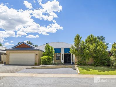 8 Erickson Pass, Ellenbrook WA 6069