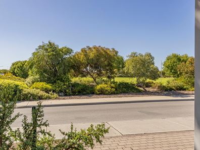14 Polesie Street, Brabham WA 6055